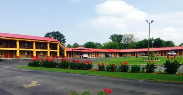 Duffys Motel - Calhoun 6